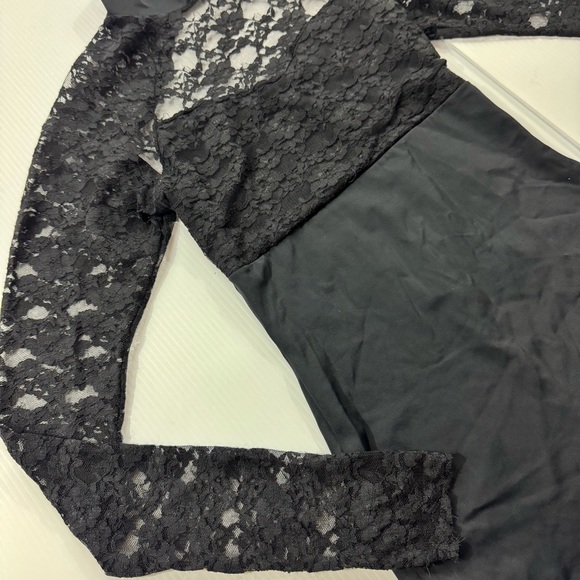 362. Women’s Balera Black Long Sleeve dance leotard (M) - Picture 3 of 8